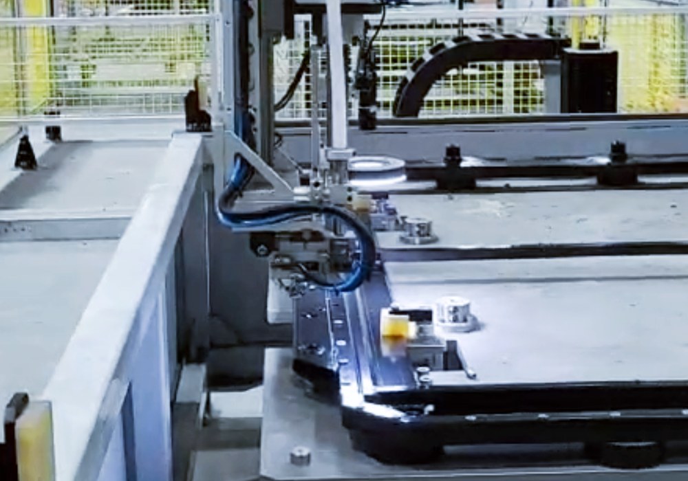 SIMITCH servo riveting workstation for energy storage battery tray assembly